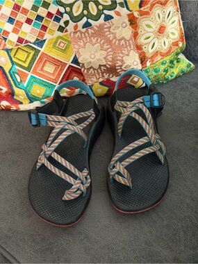 Chaco Rainbow Strap Black Sport Sandals